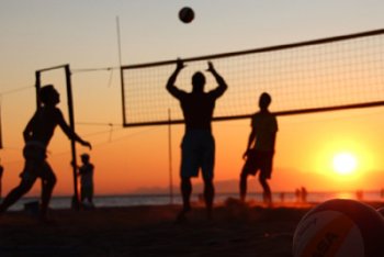 Beachvolleyball an den besten Stränden